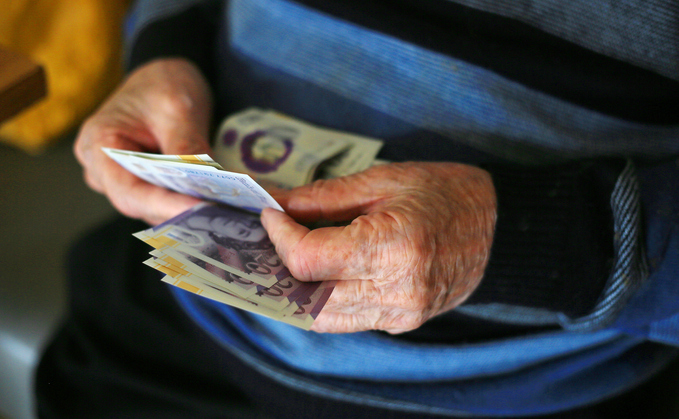Gender pension gap widens as men outpace women by £17,000﻿